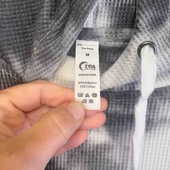 ZYIA White Tie Dye Waffle Knit Hendrix Pullover Thermal Hoodie - Picture 6 of 12